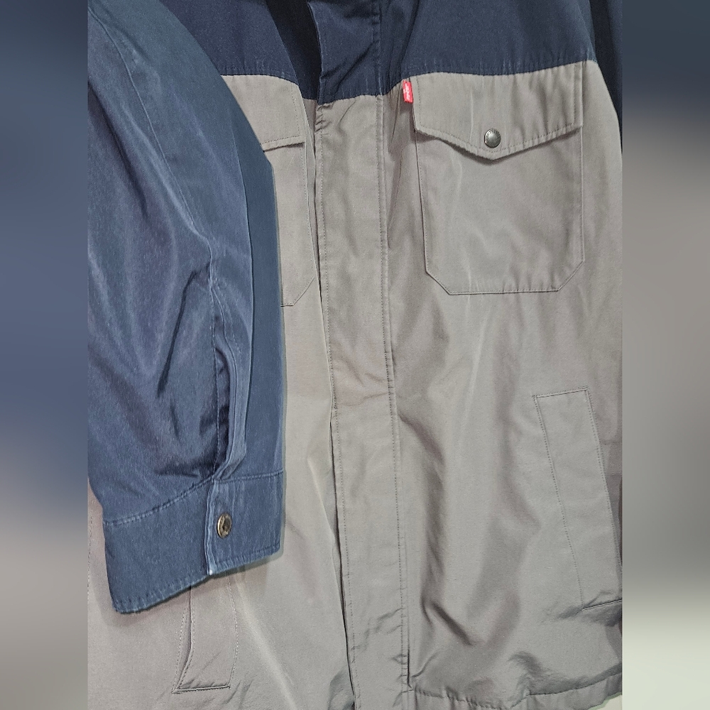 Levi's Hooded Jacket - Picture 3 of 9